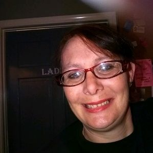 Meet your Posher, Holly